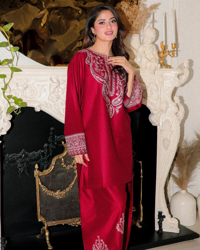 AURA EMBROIDED 2PC