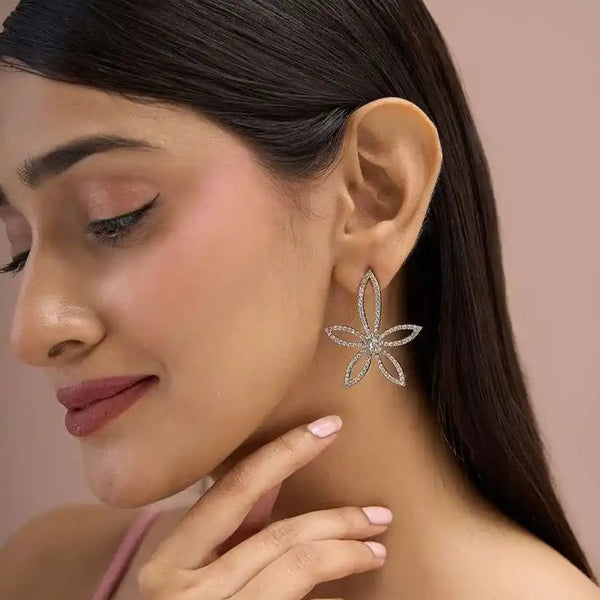 BeautifulTrendyFlowerstyleEarstuds