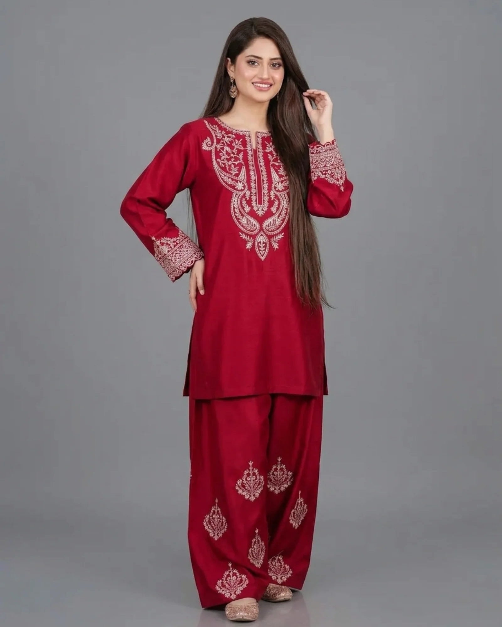 AURA EMBROIDED 2PC